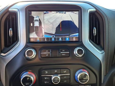 Used 2023 GMC Sierra 2500 SLT w/ SLT Premium Package image 19