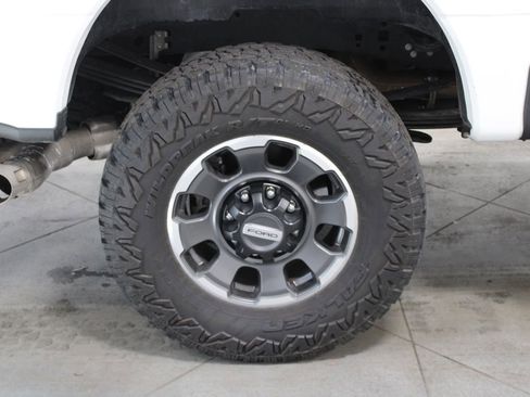 Used 2024 Ford F350 Lariat w/ Tremor Off-Road Package image 16
