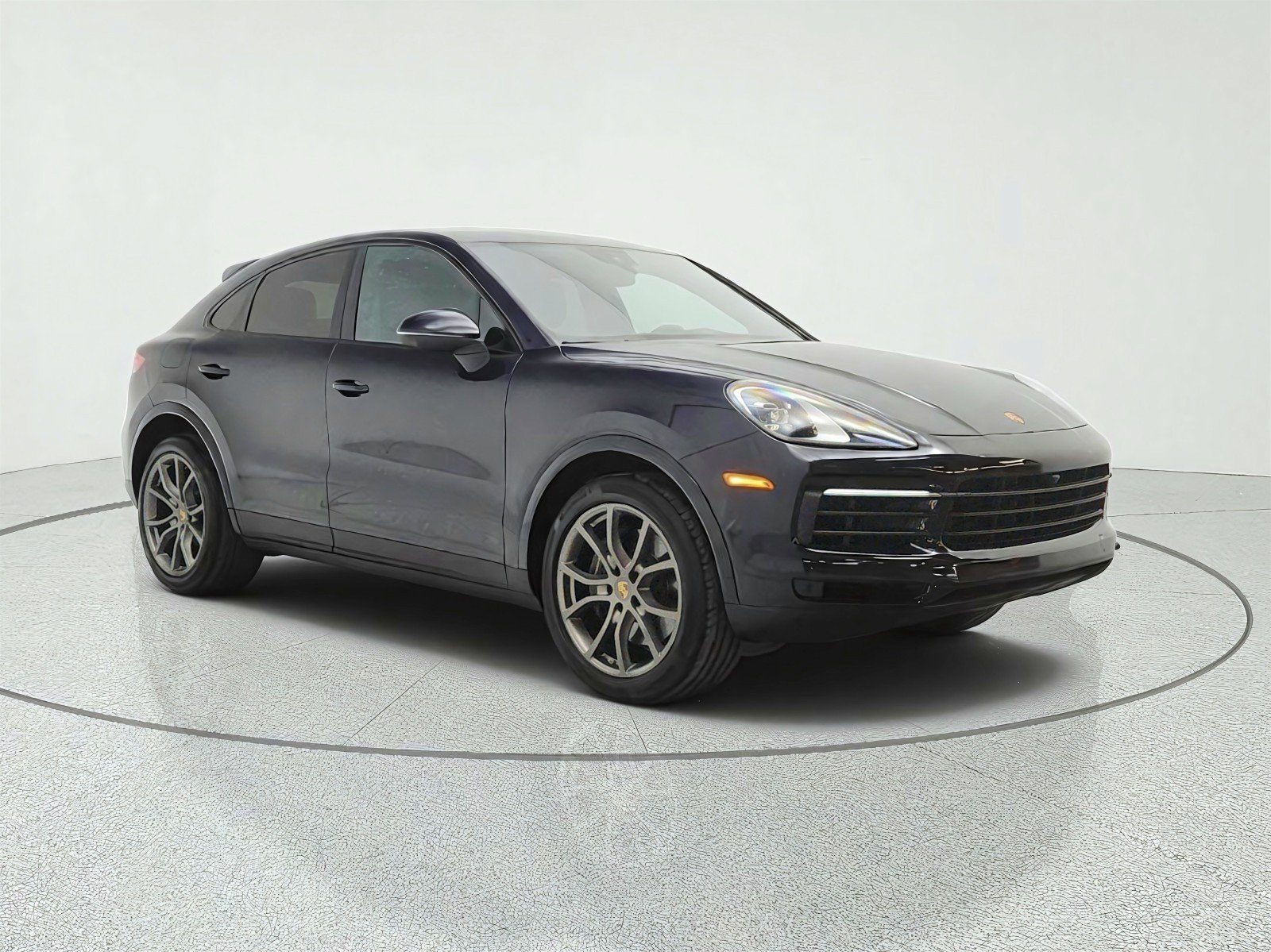 Used 2023 Porsche Cayenne Platinum Edition AWD/4WD image 3