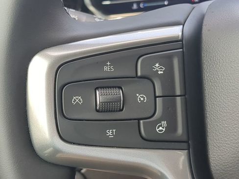 Used 2024 Chevrolet Silverado 2500 LTZ w/ LTZ Premium Package image 27