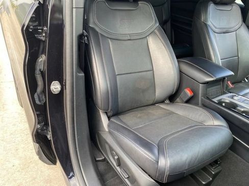 Used 2021 Ford Explorer ST w/ Equipment Group 401A AWD/4WD image 40