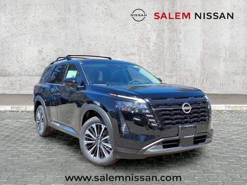 New 2026 Nissan Pathfinder Platinum w/ Cargo Package AWD/4WD image 1