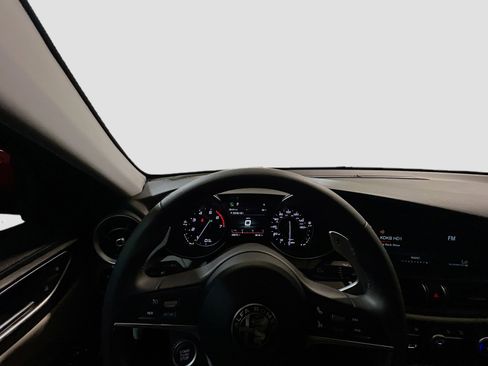 Used 2018 Alfa Romeo Giulia RWD image 7