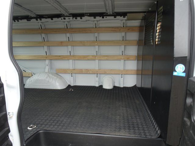 Used 2024 Chevrolet Express 2500 w/ Driver Convenience Package RWD image 12
