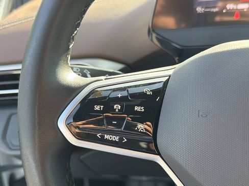 Certified 2023 Volkswagen ID.4 Pro RWD image 18