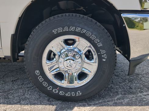 New 2025 RAM 2500 Tradesman w/ Chrome Appearance Group image 9