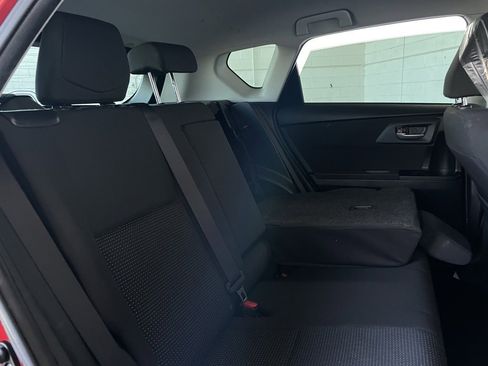 Used 2017 Toyota Corolla iM image 21