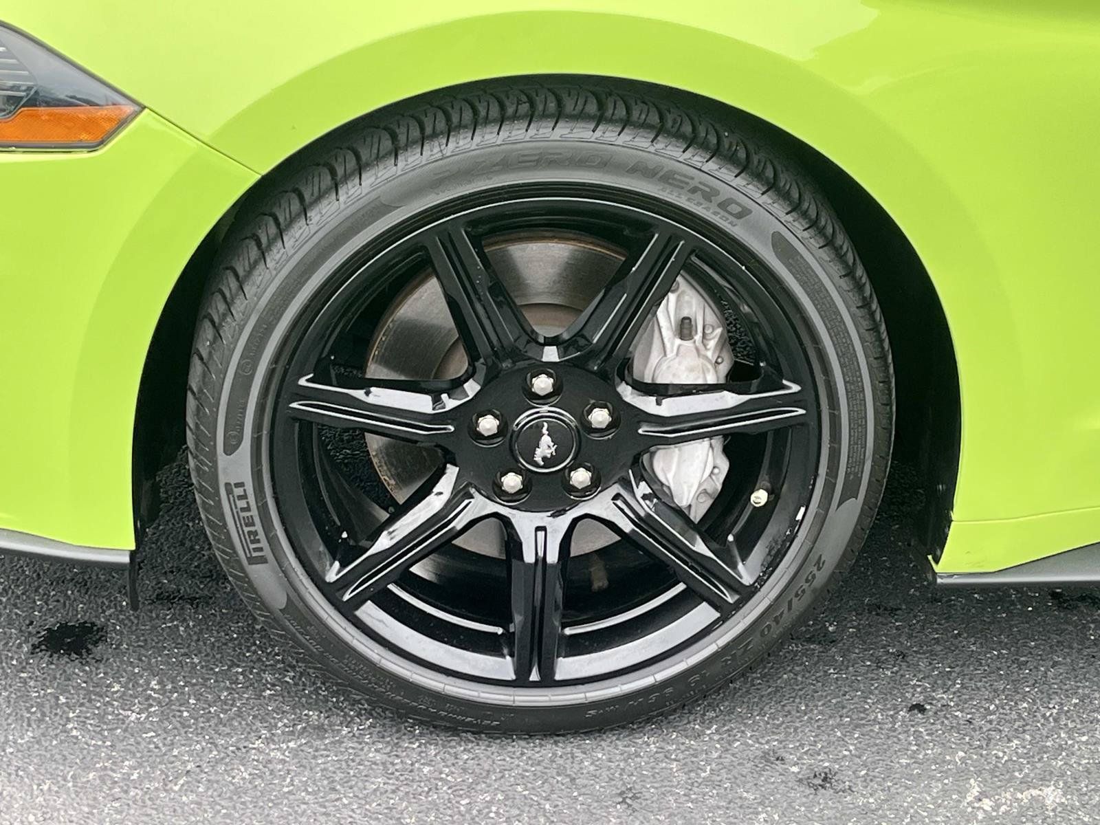 Used 2020 Ford Mustang GT Premium w/ Black Accent Package RWD image 11