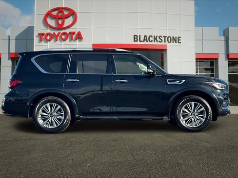 Used 2023 INFINITI QX80 Luxe w/ Cargo Package RWD image 2