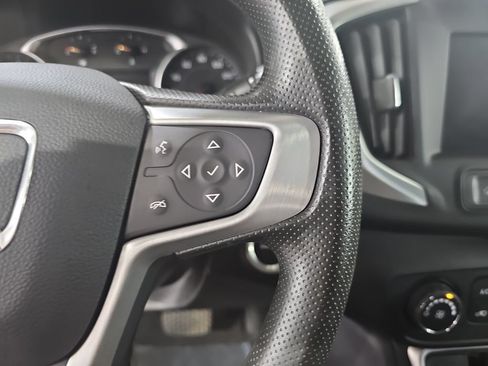 Used 2023 GMC Terrain SLE w/ LPO, Floor Liner Package AWD/4WD image 22