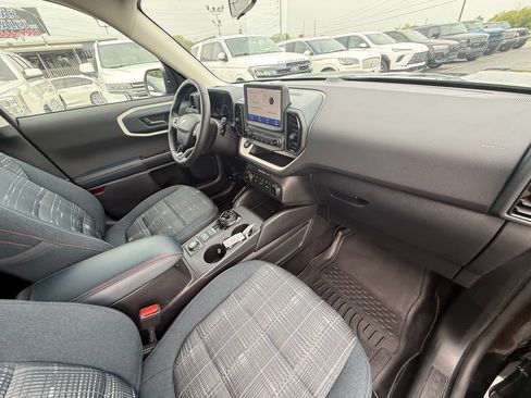 Used 2023 Ford Bronco Sport Heritage w/ Heritage Convenience Package AWD/4WD image 23
