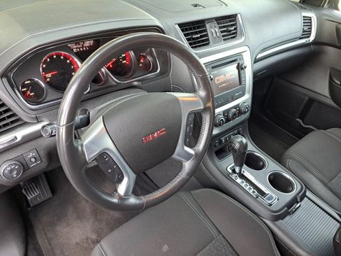Used 2015 GMC Acadia SLE FWD image 10