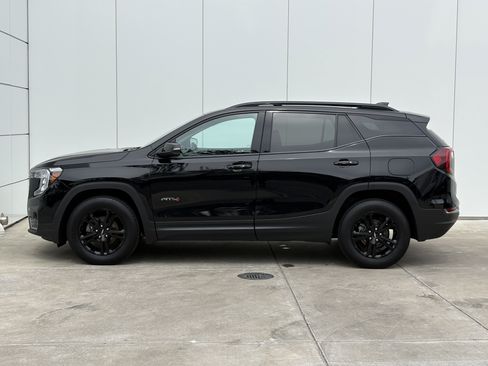 Used 2023 GMC Terrain AT4 AWD/4WD image 4