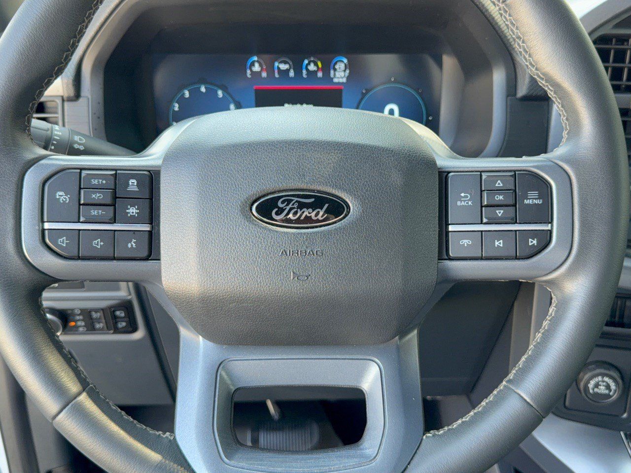 Used 2025 Ford F150 XLT w/ Equipment Group 302A MID RWD image 10