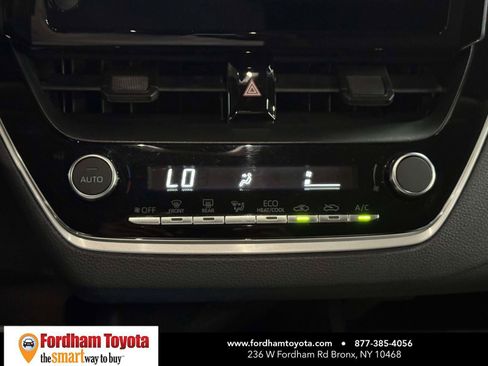 Used 2025 Toyota Corolla LE FWD image 27
