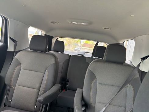 Used 2018 Chevrolet Traverse LT FWD image 30