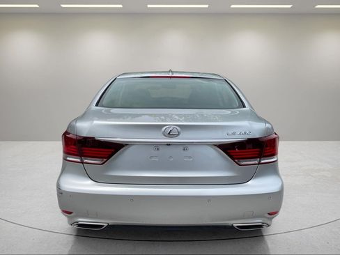 Used 2015 Lexus LS 460 w/ Comfort Package RWD image 4