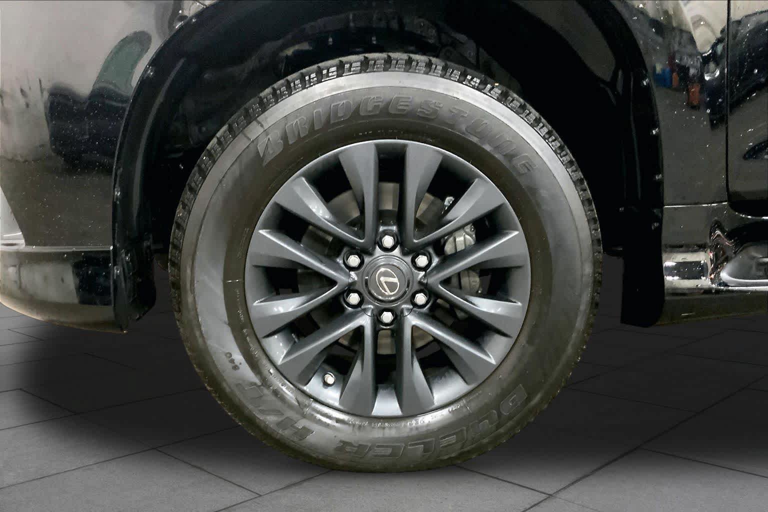 Certified 2023 Lexus GX 460 Premium w/ Premium Package AWD/4WD image 11