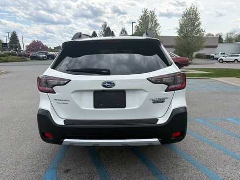 Used 2024 Subaru Outback Limited AWD/4WD image 5