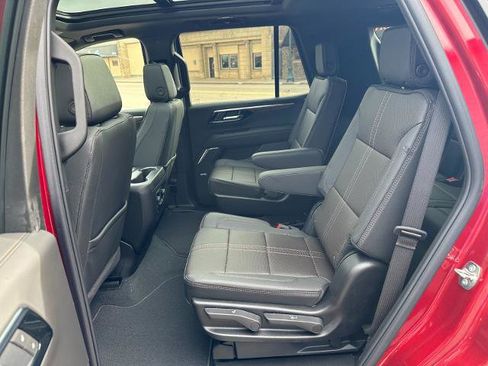 New 2026 Chevrolet Tahoe High Country AWD/4WD image 19