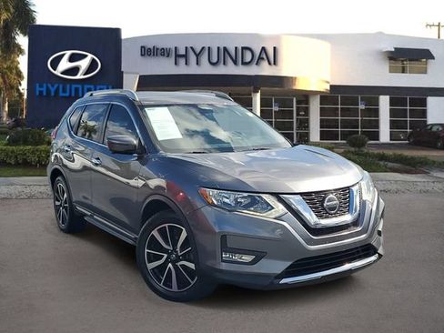 Used 2019 Nissan Rogue SL FWD image 1