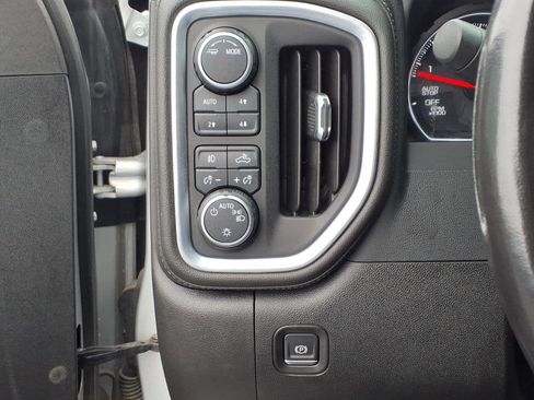Used 2021 Chevrolet Silverado 1500 RST AWD/4WD image 20