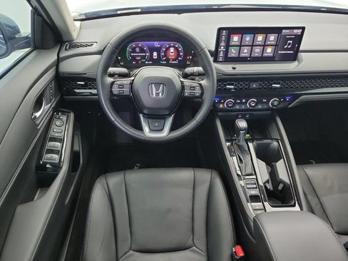Used 2025 Honda Accord Touring image 17