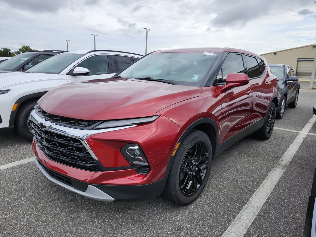 Used 2023 Chevrolet Blazer LT FWD image 9