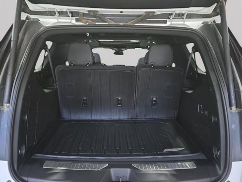 Used 2024 GMC Yukon XL AT4 w/ AT4 Premium Package image 23
