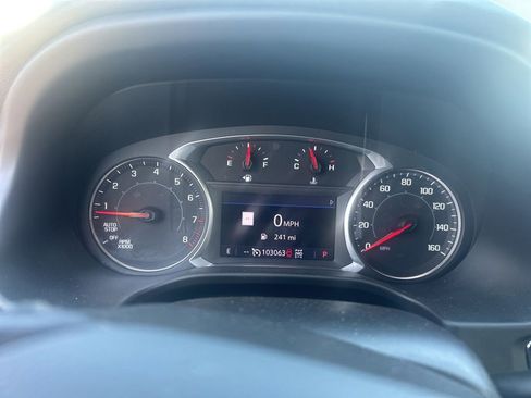 Used 2022 GMC Acadia AT4 w/ Preferred Package AWD/4WD image 9