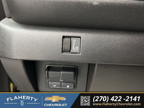 Used 2024 Chevrolet Colorado Trail Boss w/ Technology Package image 22