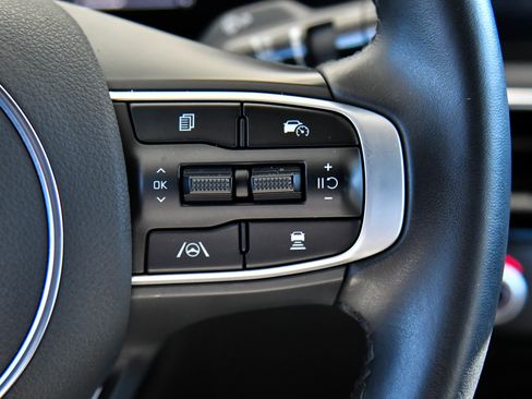 Used 2025 Kia K5 GT-Line w/ GT-Line Premium Package image 36