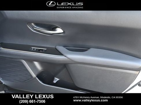 Certified 2025 Lexus UX 300h FWD w/ Accessory Package (Z2) image 20