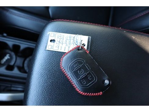 Used 2020 Jeep Gladiator Rubicon image 32