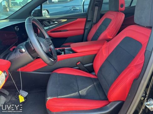 Used 2024 Chevrolet Blazer EV RS AWD/4WD image 3