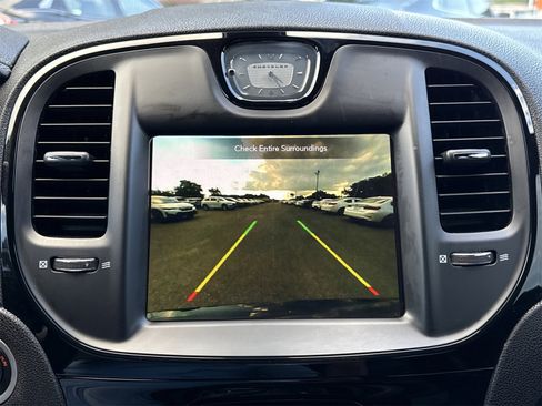 Used 2021 Chrysler 300 S image 23
