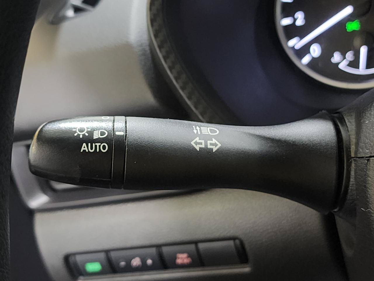 Used 2024 Nissan Sentra S FWD image 16