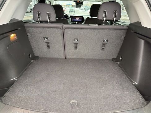 Used 2024 Chevrolet TrailBlazer LT image 32