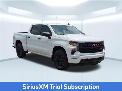 Used 2025 Chevrolet Silverado 1500 Custom RWD image 9