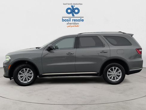 Used 2023 Dodge Durango SXT Launch Edition image 3