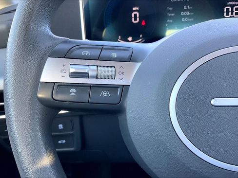 Used 2025 Hyundai Sonata SEL FWD image 23