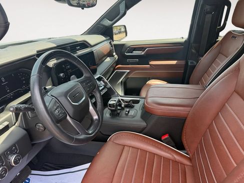 Used 2024 GMC Sierra 1500 Denali Ultimate AWD/4WD image 9