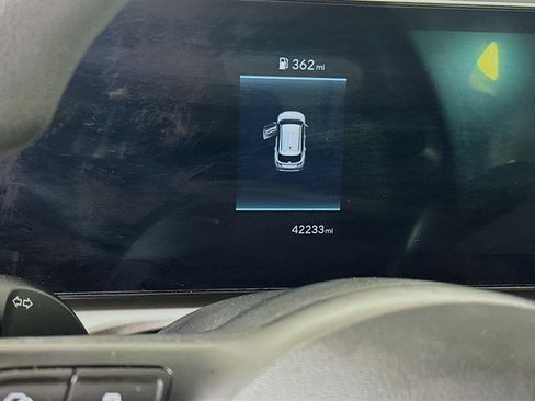 Used 2025 Hyundai Tucson SEL FWD image 18