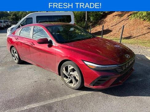 Used 2024 Hyundai Elantra SEL w/ Convenience Package FWD image 1