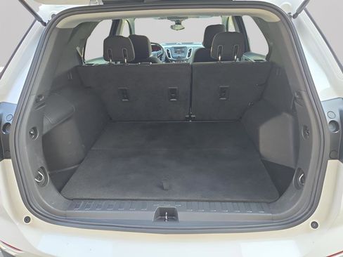 Used 2020 Chevrolet Equinox LT image 12