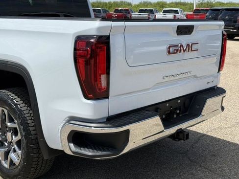 New 2026 GMC Sierra 1500 SLT RWD image 18