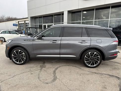 Used 2023 Lincoln Aviator Reserve w/ Equipment Group 201A image 4