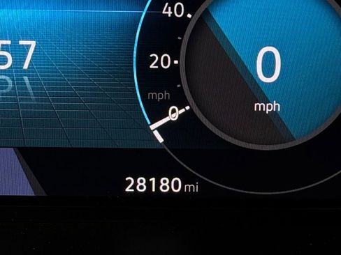 Used 2025 Volkswagen Atlas Cross Sport SE image 15