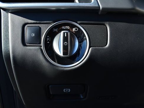 Used 2015 Mercedes-Benz ML 63 AMG 4MATIC image 20