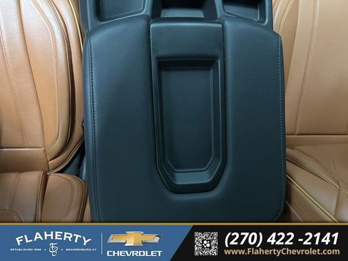 Used 2022 Chevrolet Silverado 2500 Custom w/ Custom Value Package image 32